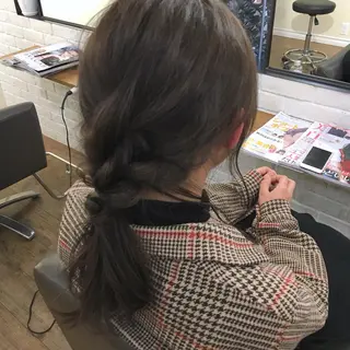 セミロング カラー ヘアアレンジ 上川 美幸のヘアスタイル