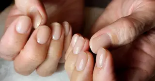 ネイル salon de clea (クレア)所属・秋山 あゆみのネイルデザイン