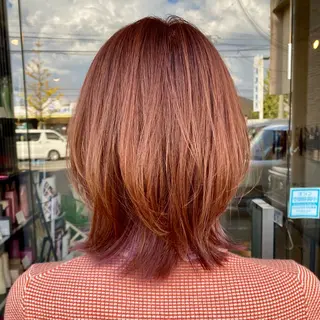 ミディアム カラー 惣木 菜穂のヘアスタイル