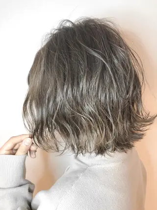 ミディアム カラー m ā l o. マァロのヘアスタイル