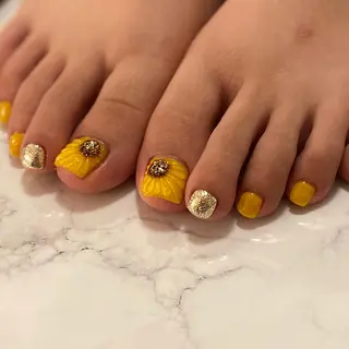 ショート カラー ネイル マツエク・マツパ アイブロウ ease NAIL SALONのネイルデザイン