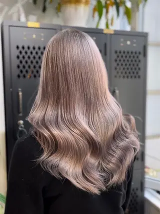 セミロング カラー 🎀似合わせカット 🫧maiのヘアスタイル