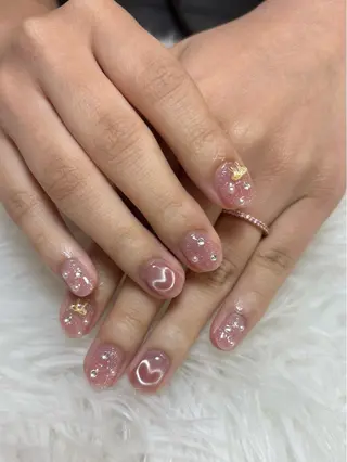 ネイル NAILSALON LUNON 獨協大学前駅店所属・LUNON 獨協大学前駅店のネイルデザイン