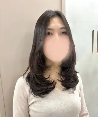 セミロング コトネ🫧 韓国風レイヤーカットのヘアスタイル