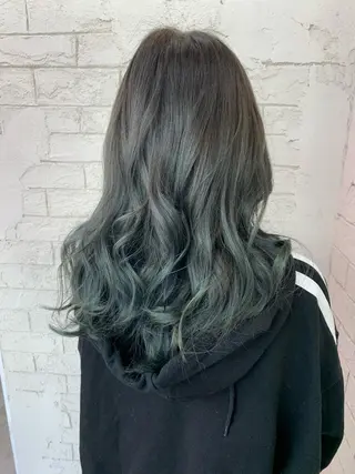 カラー someya 🥀のヘアスタイル