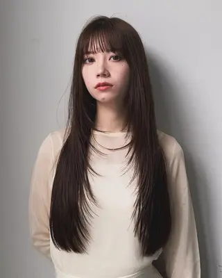 ロング レイヤー/顔周り カット/松岡 祥利のヘアスタイル