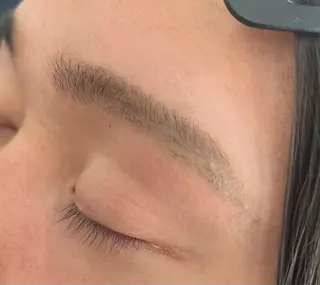 アイブロウ ETERNO 小山店 髙橋里愛の眉毛・アイブロウイメージ