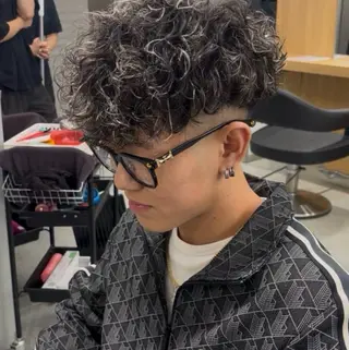 ショート カラー パーマ メンズ 🔥メンズ 特化🔥菊水皐暉🔥のヘアスタイル