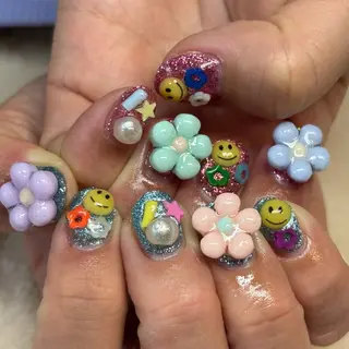 ネイル es nailのネイルデザイン