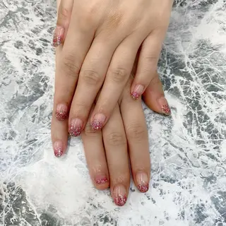 ネイル Can I Dressy  溝ノ口店所属・F. Neneのネイルデザイン