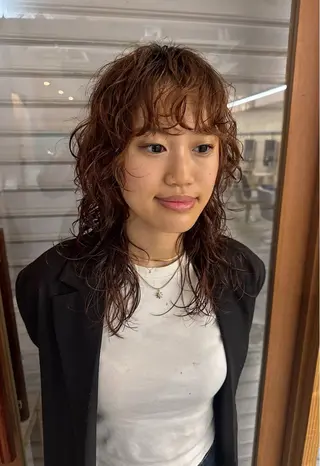 カラー まえだ にちかのヘアスタイル
