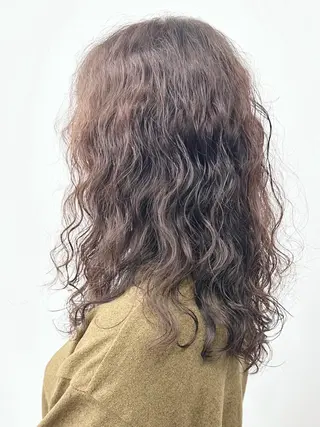 セミロング パーマ とうい/くせ毛/ ショート/丸みボブのヘアスタイル