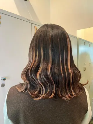 ロング カラー 茅ヶ崎/ハイトーン /レイヤーカットのヘアスタイル