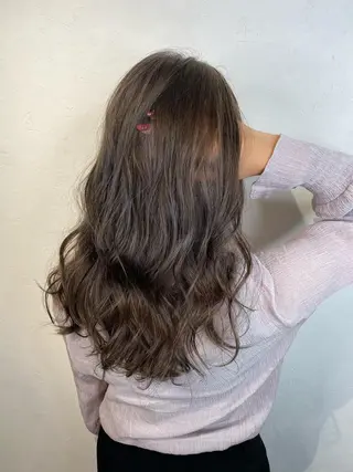 セミロング カラー _WHITE 天神店のヘアスタイル