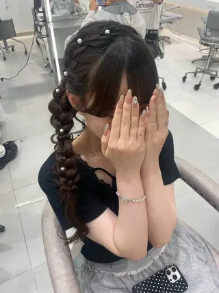 ヘアアレンジ ヘアセット🎀耳つぼ 👂💎MONAMIのヘアスタイル