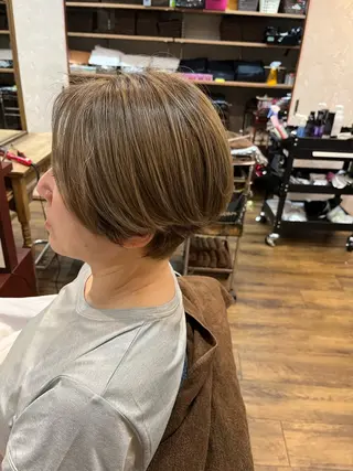 ショート カラー Lamie所属・大人女子&髪改善専門 Nobuフリーランスのヘアスタイル