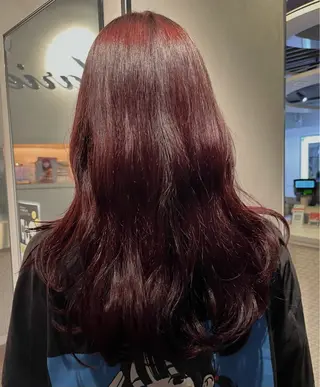 ロング 山田 知佳のヘアスタイル