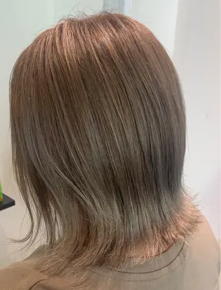 ショート Lilly【リリー】所属・Lilly 中谷友里のヘアスタイル