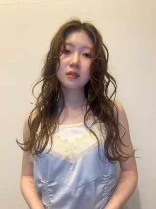 ロング momoca 暖色カラー/ボブのヘアスタイル