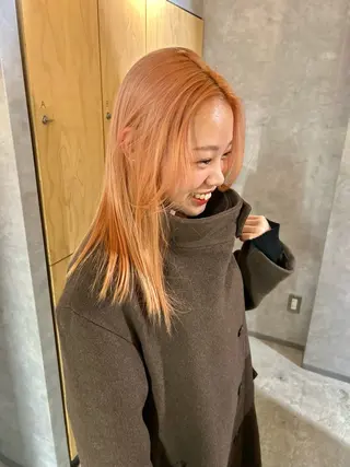 カラー LIT所属・小平 寧々のヘアスタイル