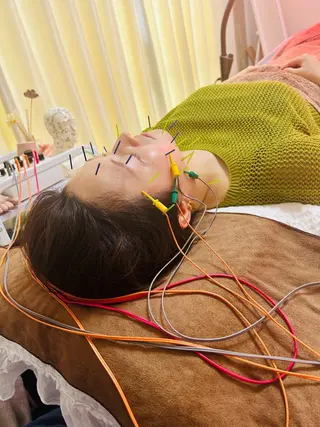 美容鍼灸サロン mahoroba院長のエステ・リラクイメージ