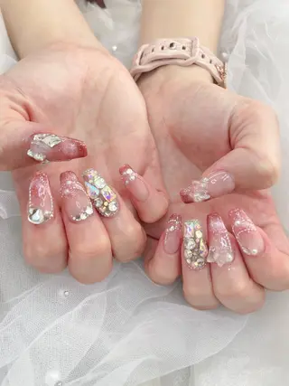 ネイル 五十嵐 美智のネイルデザイン