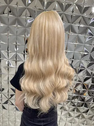 ロング カラー Lovestasy 京都河原町店のヘアスタイル