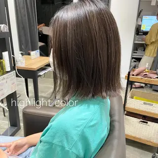 ミディアム カラー 細沼 葵のヘアスタイル