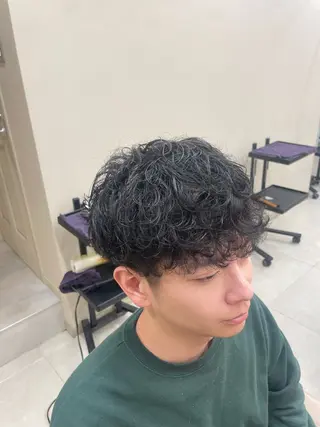パーマ メンズ earth 浅越　啓斗のヘアスタイル