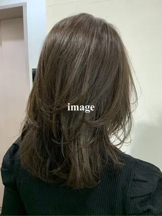 ロング マツオ イヨリのヘアスタイル