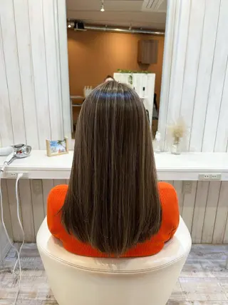 ミディアム カラー 佐藤史哉* 韓国レイヤー赤み除去のヘアスタイル