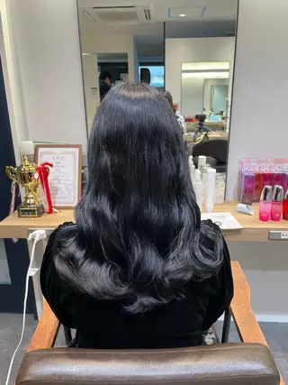 カラー オオダテ　シノミ 大人ショートのヘアスタイル