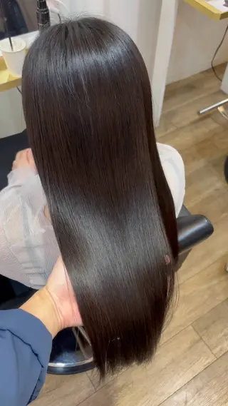 ロング ブリーチなしベージュ 特化 松村 茶屋町のヘアスタイル