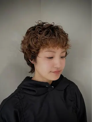 ミディアム パーマ Ameri 新宿所属・𓆩︎🩸個性カラー SAKÜRA𓆪⋆˚のヘアスタイル