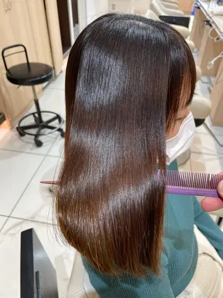 セミロング 縮毛矯正、髪質改善／ 松田 龍之介のヘアスタイル