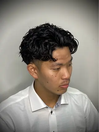 ショート パーマ メンズ 柄﨑 比呂/ancielのヘアスタイル