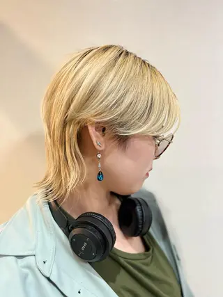 ショート レイヤー・ウルフ🐺 小顔レイヤー松山直史のヘアスタイル