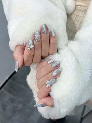 ネイル 🩶韓国/ワンホン myu🩶のネイルデザイン