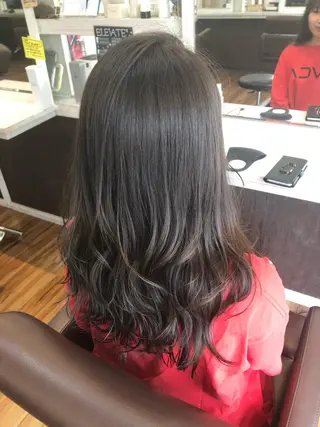 ロング カラー Well's TAIGAのヘアスタイル