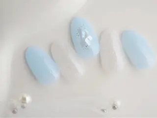 ネイル WHITE NAIL 宝塚所属・中田 未優のネイルデザイン