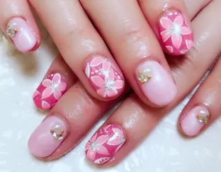 ネイル ラウバイマノマノ なかざとのネイルデザイン