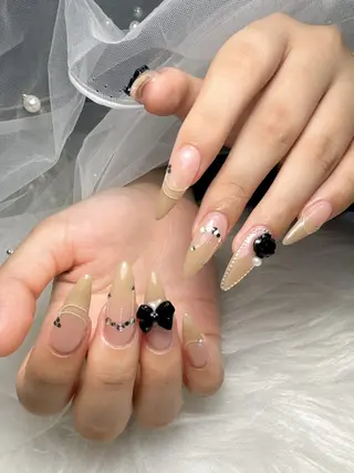ネイル エンジェルヒーリング所属・桝井 春奈のネイルデザイン