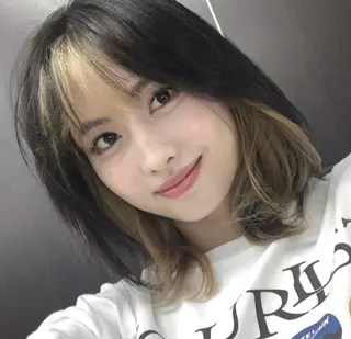 セミロング 韓国 / 中国ヘア 🦋Noniのヘアスタイル