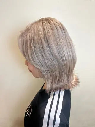 ミディアム 梶原 美保のヘアスタイル