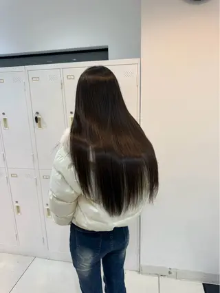 ロング CLOVER学園前店所属・永山 采佳のヘアスタイル