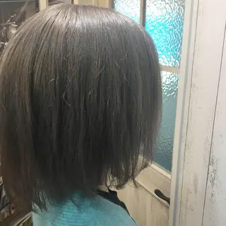 ミディアム カラー embrace エンブレイスのヘアスタイル