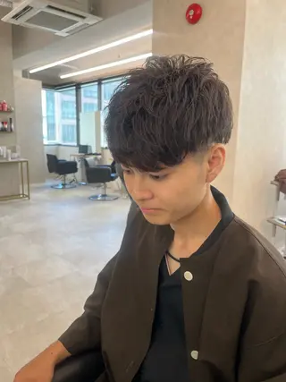 カラー メンズ 濱田 憲史郎のヘアスタイル