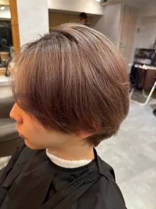 ショート カラー メンズ 日高 愛華のヘアスタイル