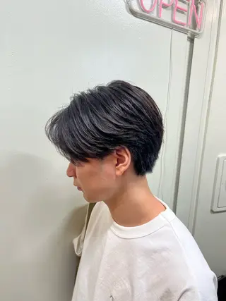 ショート パーマ メンズ カルマ・ニュアンス パーマ　須田龍世のヘアスタイル