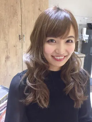 ロング カラー 【ディレクター 🧸🤍田澤 唯那】のヘアスタイル